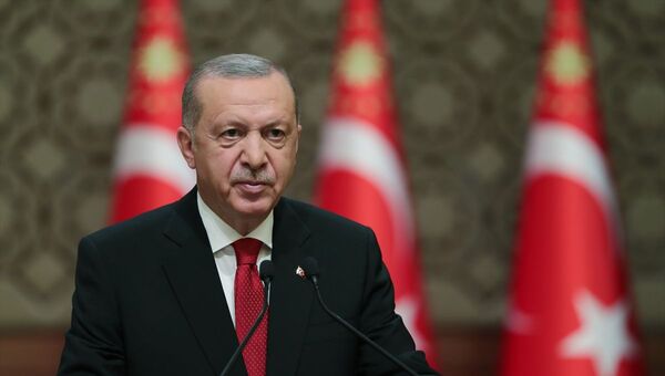 Türkiye Cumhurbaşkanı Recep Tayyip Erdoğan, 15 Temmuz Millete Sesleniş konuşması yaptı. - Sputnik Türkiye