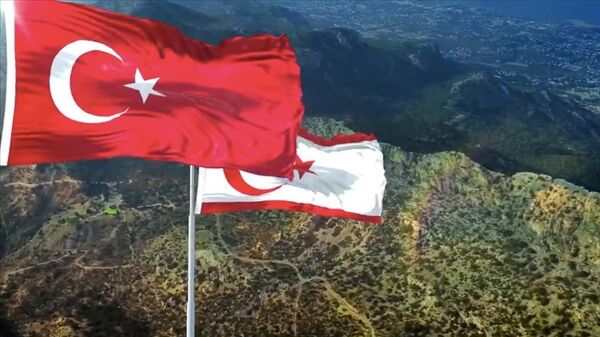 Türkiye-Kuzey Kıbrıs-bayrak - Sputnik Türkiye