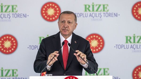 Cumhurbaşkanı Recep Tayyip Erdoğan, Rize'de toplu açılış törenine katıldı. - Sputnik Türkiye