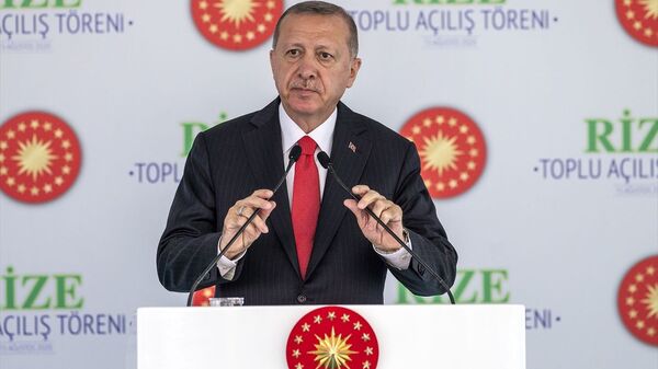 Cumhurbaşkanı Recep Tayyip Erdoğan, Rize'de toplu açılış törenine katıldı. - Sputnik Türkiye