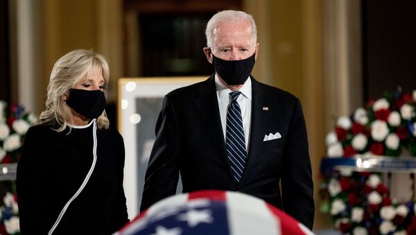 ABD'de Demokrat Başkan Adayı Joe Biden ve eşi Jill Biden - Sputnik Türkiye