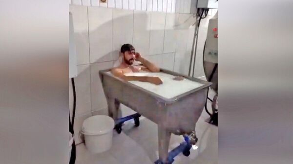 Süt banyosu - Sputnik Türkiye