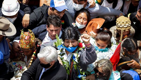 Evo Morales, 1 yıllık sürgünün ardından ülkesine geri döndü. - Sputnik Türkiye