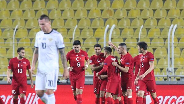 Türkiye'nin A Milli Futbol Takımı, UEFA Uluslar B Ligi 3. Grup'taki 5. maçında Ülker Stadı'nda Rusya ile karşılaştı. - Sputnik Türkiye