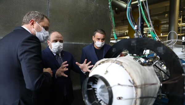  Sanayi ve Teknoloji Bakanı Mustafa Varank, Milli Turbojet Motoru'nu test etti - Sputnik Türkiye
