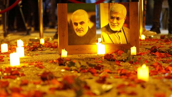 Geçen yıl 3 Ocak'ta ABD'nin düzenlediği saldırıyla öldürülen İran Devrim Muhafızları Ordusu'na bağlı Kudüs Gücü Komutanı General Kasım Süleymani'nin 1. ölüm yılı  - Sputnik Türkiye