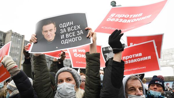 Moskova'da muhalif Aleksey Navalnıy’ın serbest bırakılması için düzenlenen izinsiz gösteriler  - Sputnik Türkiye
