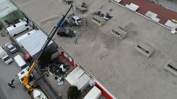 Bursa'da sanayi sitesinde hortum: 1 kişi yaralandı, 20 iş yeri ve 12 araç zarar gördü - Sputnik Türkiye