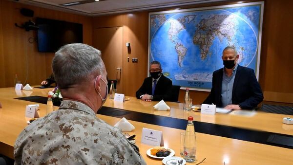 İsrail Savunma Bakanı Gantz, CENTCOM Komutanı McKenzie ile görüştü - Sputnik Türkiye