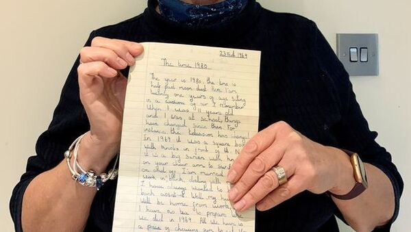 İngiltere’de 1969’da küçük bir kızın yazdığı ve gerçekleşen tahminler içeren mektup ortaya çıktı - Sputnik Türkiye