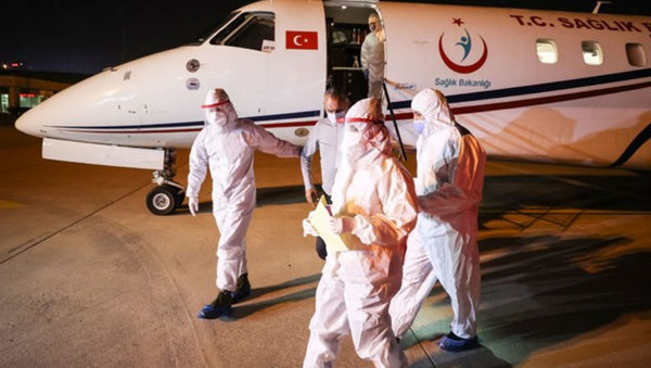 Tanzanya'daki Kovid-19 hastası 3 Türk vatandaşı Türkiye'ye getirildi - Sputnik Türkiye