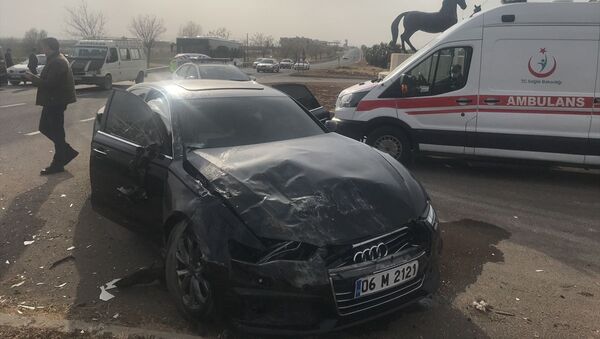 Akşener'in konvoyunda kaza: 4 kişi yaralandı - Sputnik Türkiye