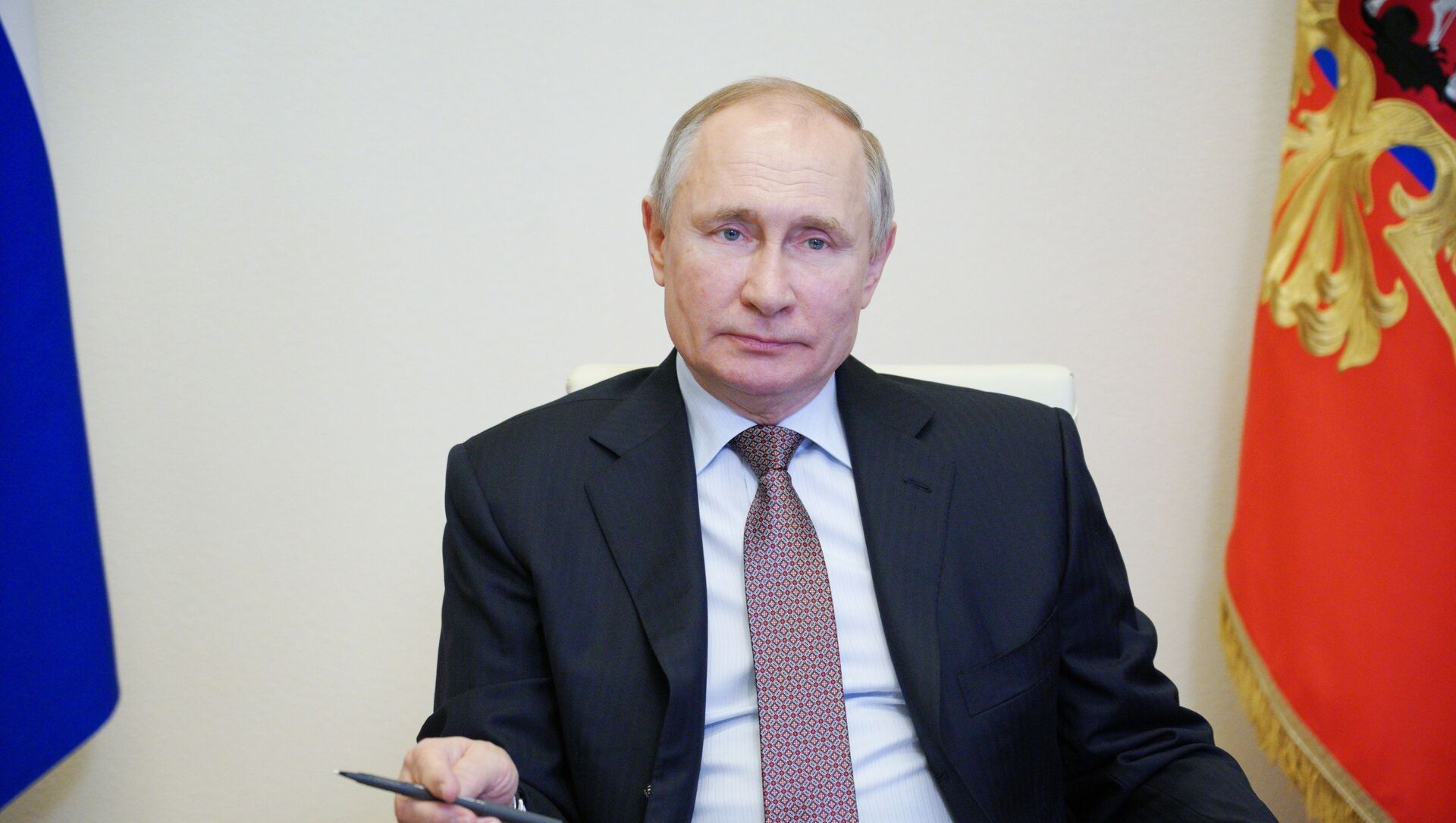 Putin, devlet başkanının iki dönem daha adaylığını koymasına yönelik yasayı imzaladı - Sputnik Türkiye, 1920, 02.07.2021