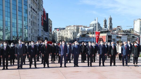 23 Nisan Ulusal Egemenlik ve Çocuk Bayramı dolayısıyla Taksim'de organize edilen tören - Sputnik Türkiye