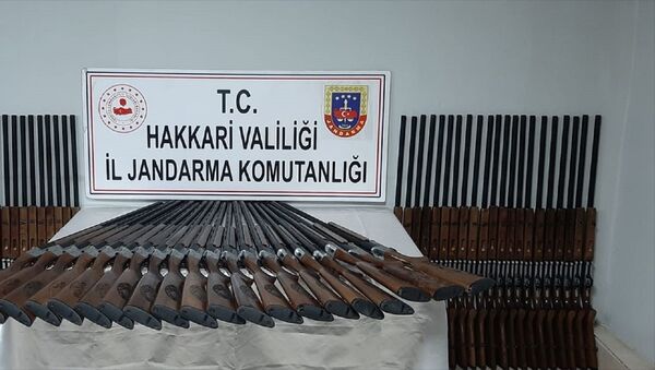 Hakkari'de gümrük kaçağı 100 av tüfeği ele geçirildi - Sputnik Türkiye