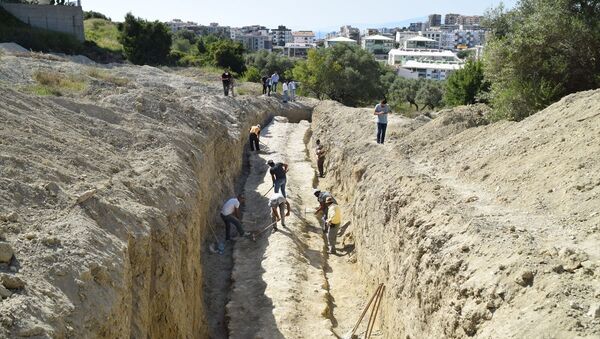 Kuşadası'nda 2 bin yıllık antik su kanalı bulundu - Sputnik Türkiye