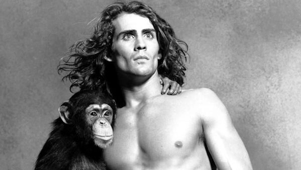 'Tarzan' film serisindeki Tarzan rolüyle dünya çapında tanınan ABD'li oyuncu Joe Lara'nın, Tennessee'de göle düşen uçakta olduğu ve beraberindeki 6 kişiyle birlikte yaşamını yitirdiğinin tahmin edildiği açıklandı. - Sputnik Türkiye