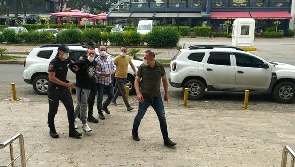 Yomra Belediye Başkanı Bıyık'a saldırıda iki zanlı tutuklandı - Sputnik Türkiye