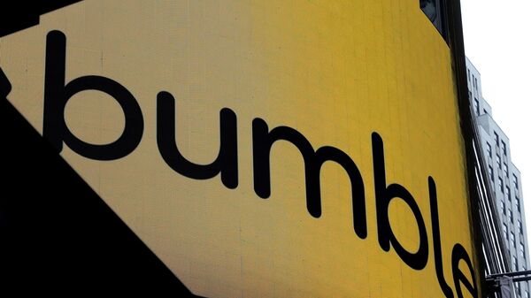 New York'taki Nasdaq borsasında Bumble uygulamasının operatör şirketinin halka arz duyurusu - Sputnik Türkiye