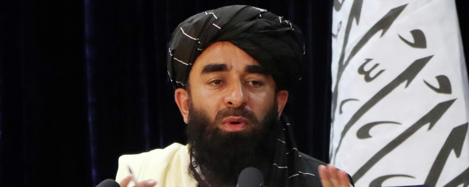 Taliban Sözcüsü Zabihullah Mücahid, Kabil'de basın toplantısı düzenlerken (Ağustos 2021) - Sputnik Türkiye, 1920, 24.08.2021