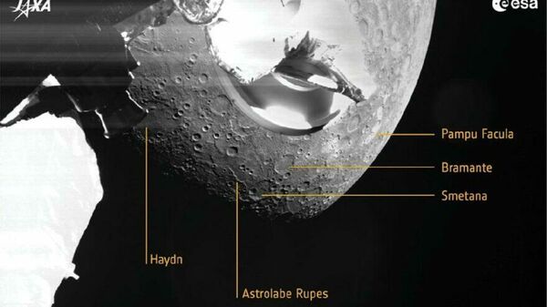 Avrupa Uzay Ajansı'nın (ESA) BepiColombo misyonu, Güneş Sistemi'nin en içteki gezegeni olan Merkür'ün ilk fotoğraflarını Dünya’ya gönderdi. - Sputnik Türkiye