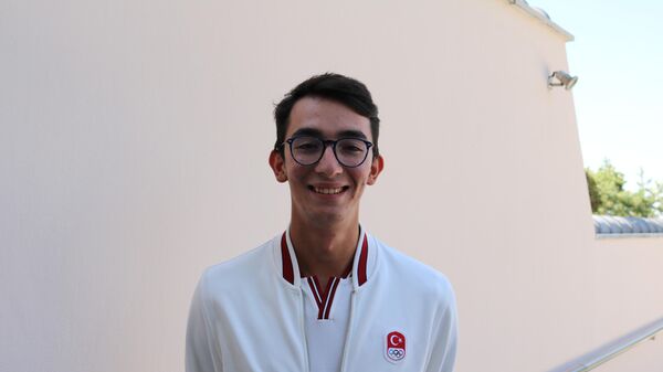Olimpiyat şampiyonu milli okçu Mete Gazoz - Sputnik Türkiye