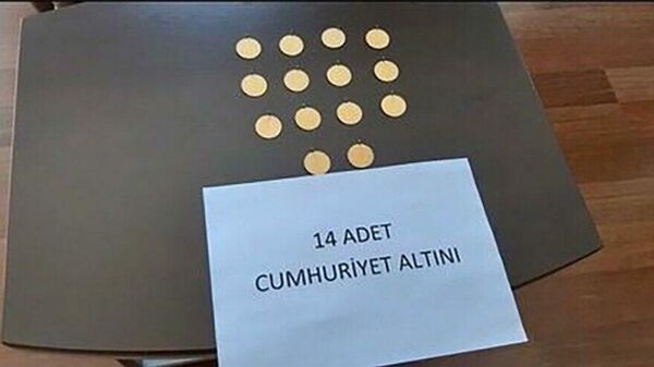 Sattığı pamuğun içinde 14 cumhuriyet altını unuttu
 - Sputnik Türkiye