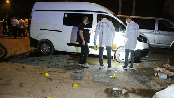 Sokak düğününde pompalı tüfek ve tabancalarla ateş açıldı, polise müdahale edildi - Sputnik Türkiye