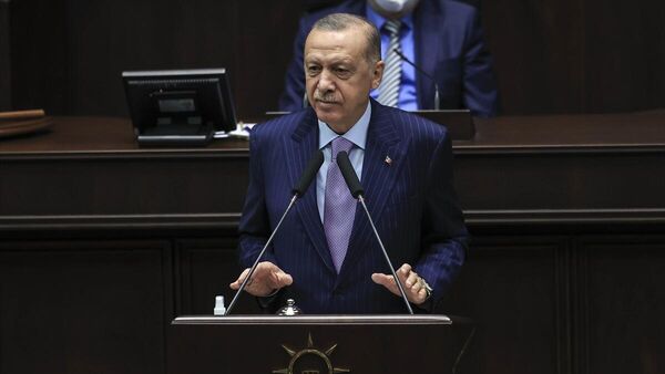Cumhurbaşkanı Recep Tayyip Erdoğan, partisinin grup toplantısında - Sputnik Türkiye