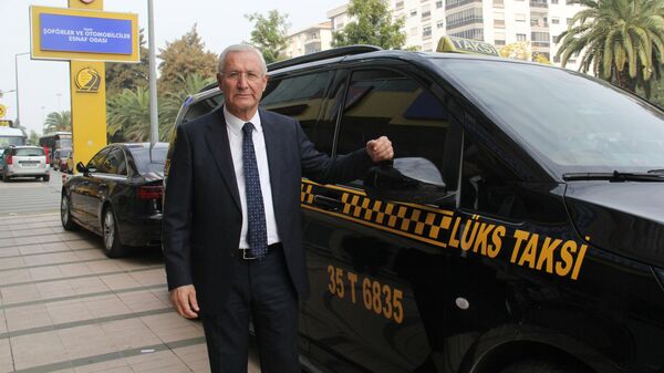 İzmir'de lüks taksi - Sputnik Türkiye
