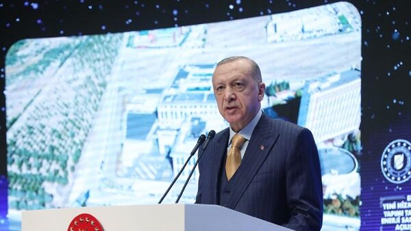 Cumhurbaşkanı Recep Tayyip Erdoğan, EPDK Hizmet Binası ve Yapımı Tamamlanan Enerji Santrallerinin Açılış Töreni'nde açıklamalarda bulundu. - Sputnik Türkiye