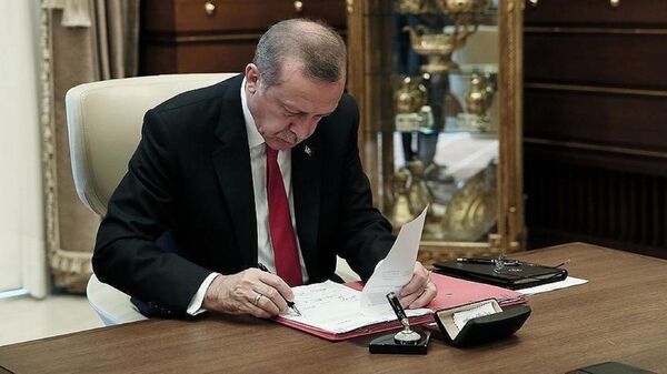 Cumhurbaşkanı Recep Tayyip Erdoğan - İmza - Sputnik Türkiye