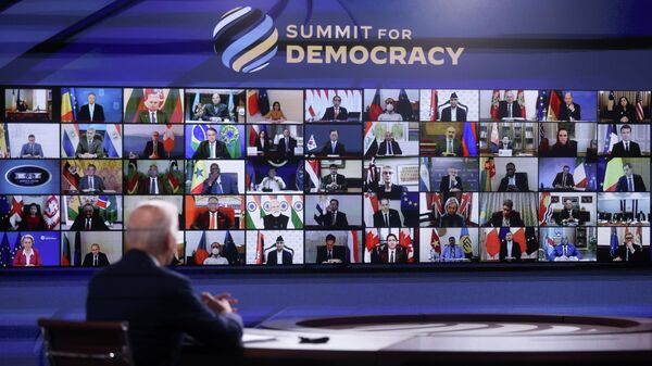 ABD Başkanı Joe Biden, çevrimiçi Demokrasi Zirvesi'nin açılışını yaparken - Sputnik Türkiye