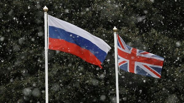 Rusya - İngiltere - bayrak - Sputnik Türkiye