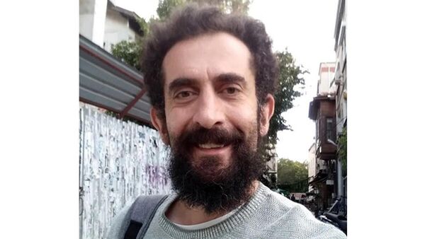 Sanatçı İzzet Altınmeşe'nin oğlu hayatını kaybetti - Sputnik Türkiye