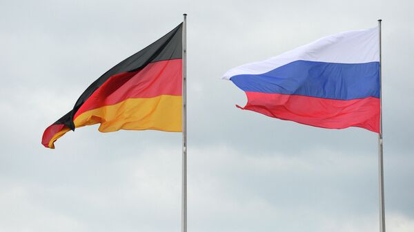 Rusya ve Almanya bayrakları - Sputnik Türkiye