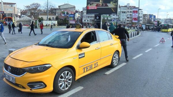 Taksimetre açmadığı için ceza kesilen taksici: Açmak zorunda olduğumla ilgili fikrim yoktu - Sputnik Türkiye