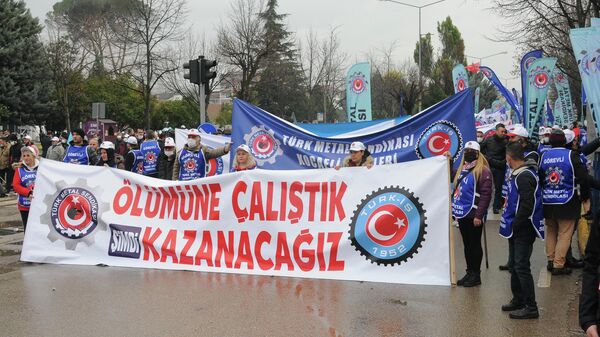 Metal işçilerinden 'toplu sözleşme' mitingi: 'Ölümüne Çalıştık, Kazanacağız'
 - Sputnik Türkiye