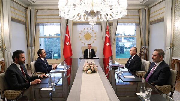 Cumhurbaşkanı Recep Tayyip Erdoğan, Katar Dışişleri Bakanı Muhammed Bin Abdurrahman Al Sani'yi Vahdettin Köşkü'nde kabul etti.

 - Sputnik Türkiye