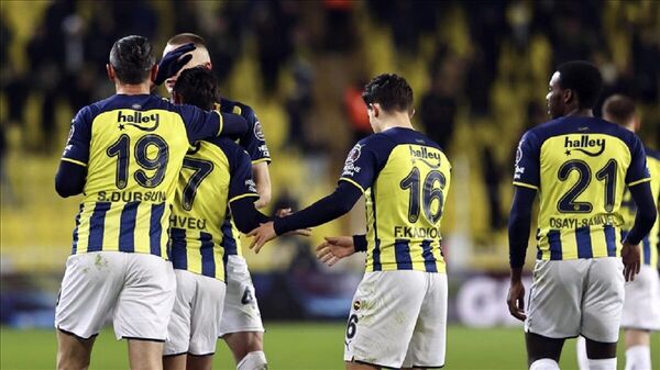 Fenerbahçe, Spor Toto Süper Lig Ahmet Çalık Sezonu’nun 22. hafta maçında Altay ile Ülker Stadı’nda karşılaştı. Ev sahibi ekip, 2-1 kazanarak 3 puana ulaştı. - Sputnik Türkiye