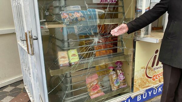 İstanbul’da Halk Ekmek büfesine saldırı - Sputnik Türkiye