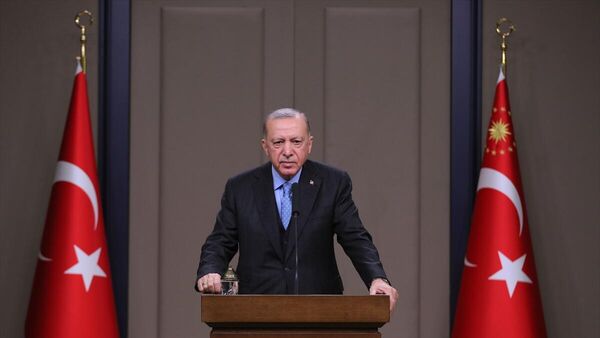 Cumhurbaşkanı Recep Tayyip Erdoğan, Ukrayna ziyareti öncesinde basın toplantısı düzenledi. - Sputnik Türkiye
