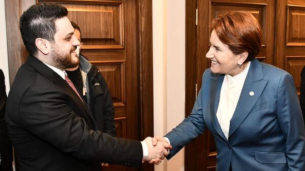 Bağımsız Türkiye Partisi (BTP) Genel Başkanı Hüseyin Baş, İYİ Parti Genel Başkanı Meral Akşener’i parti genel merkezinde ziyaret etti. - Sputnik Türkiye