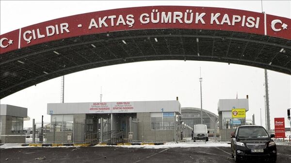 Çıldır-Aktaş ve Türkgözü sınır kapıları 1 Mart'ta yolcu trafiğine açılıyor - Sputnik Türkiye
