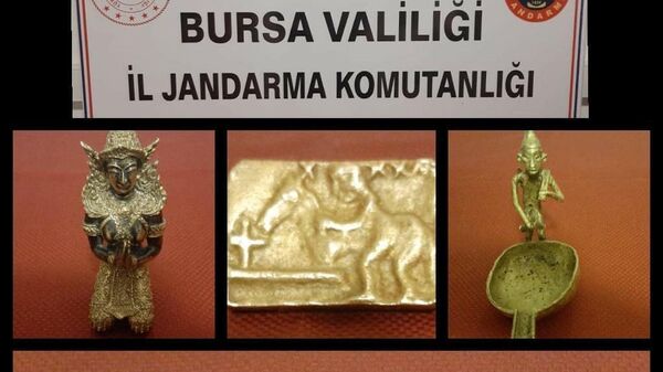 Bizans dönemine ait tarihi eserleri satmak isterken jandarmaya yakalandılar - Sputnik Türkiye