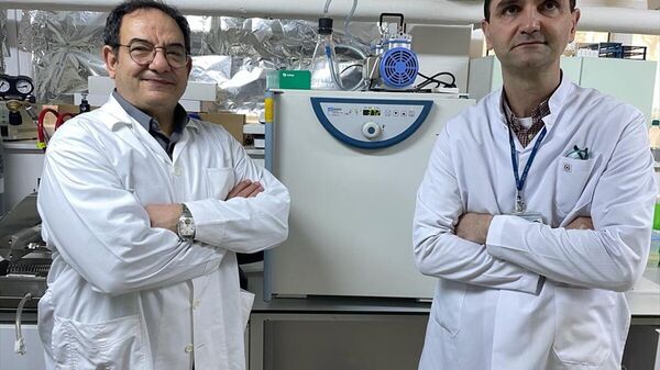 Ege Üniversitesi'nde koronavirüse karşı DNA aşısı üretildi  - Sputnik Türkiye