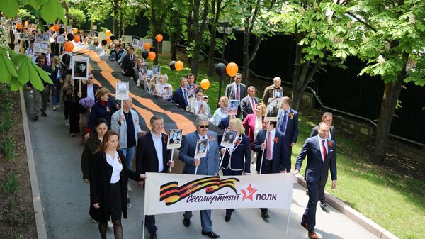 9 Mayıs Zafer Günü Ankara'da, Ölümsüz Alay yürüyüşü ile kutlandı - Sputnik Türkiye