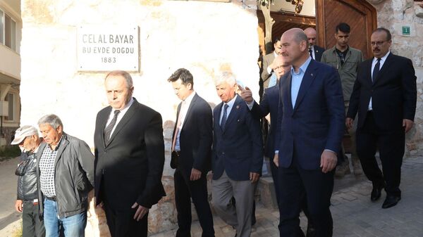 İçişleri Bakanı Soylu, 3'üncü Cumhurbaşkanı Celal Bayar'ın anıt mezarını ziyaret etti - Sputnik Türkiye