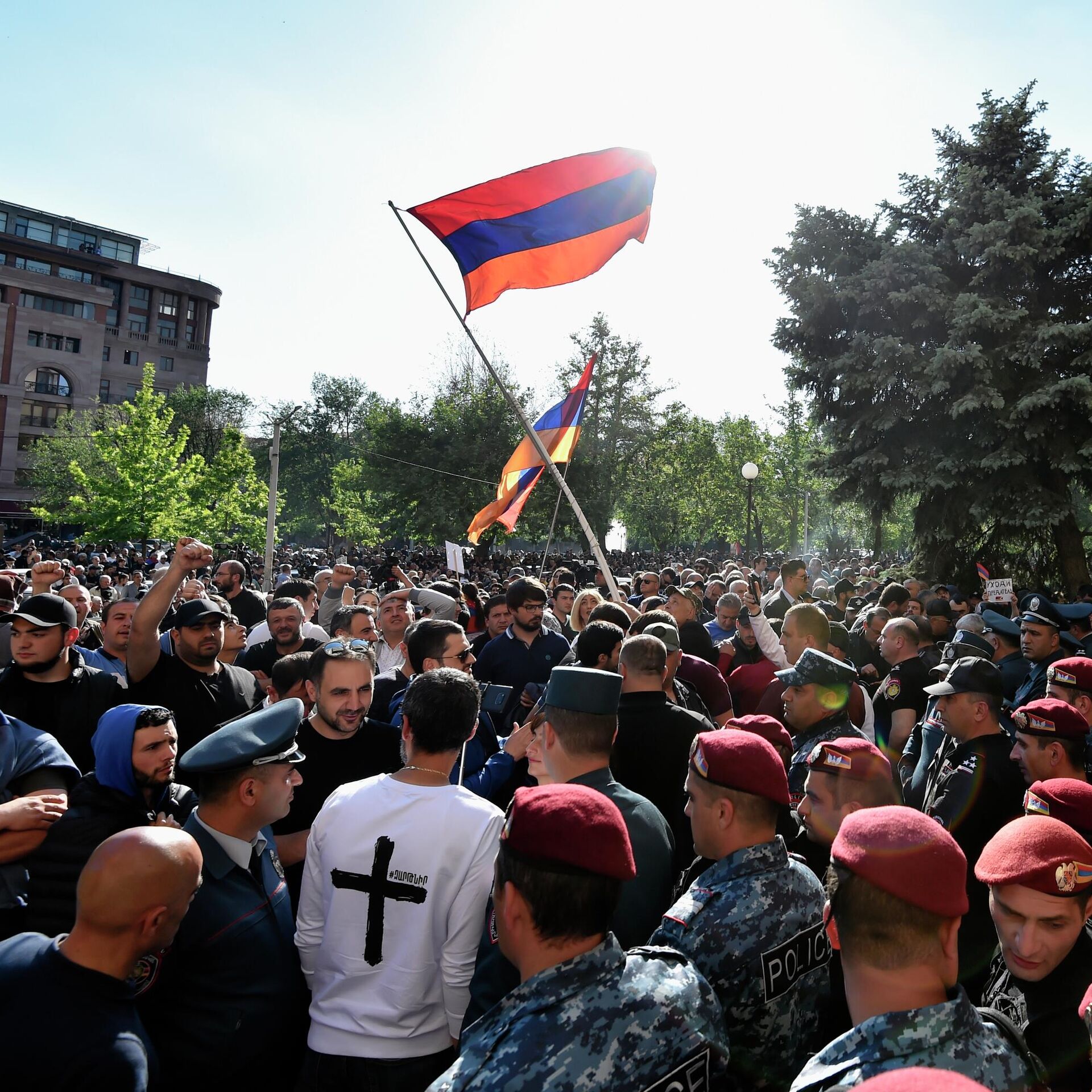 Армения новости канала. Протесты в Армении 2022. Митинг в Ереване. Армения митинги оппозиции 2022. Армянская оппозиция в Ереване (2008).