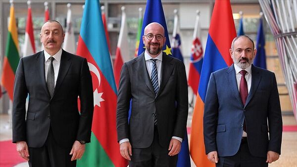 İlham Aliyev- Charles Michel- Nikol Paşinyan - Sputnik Türkiye